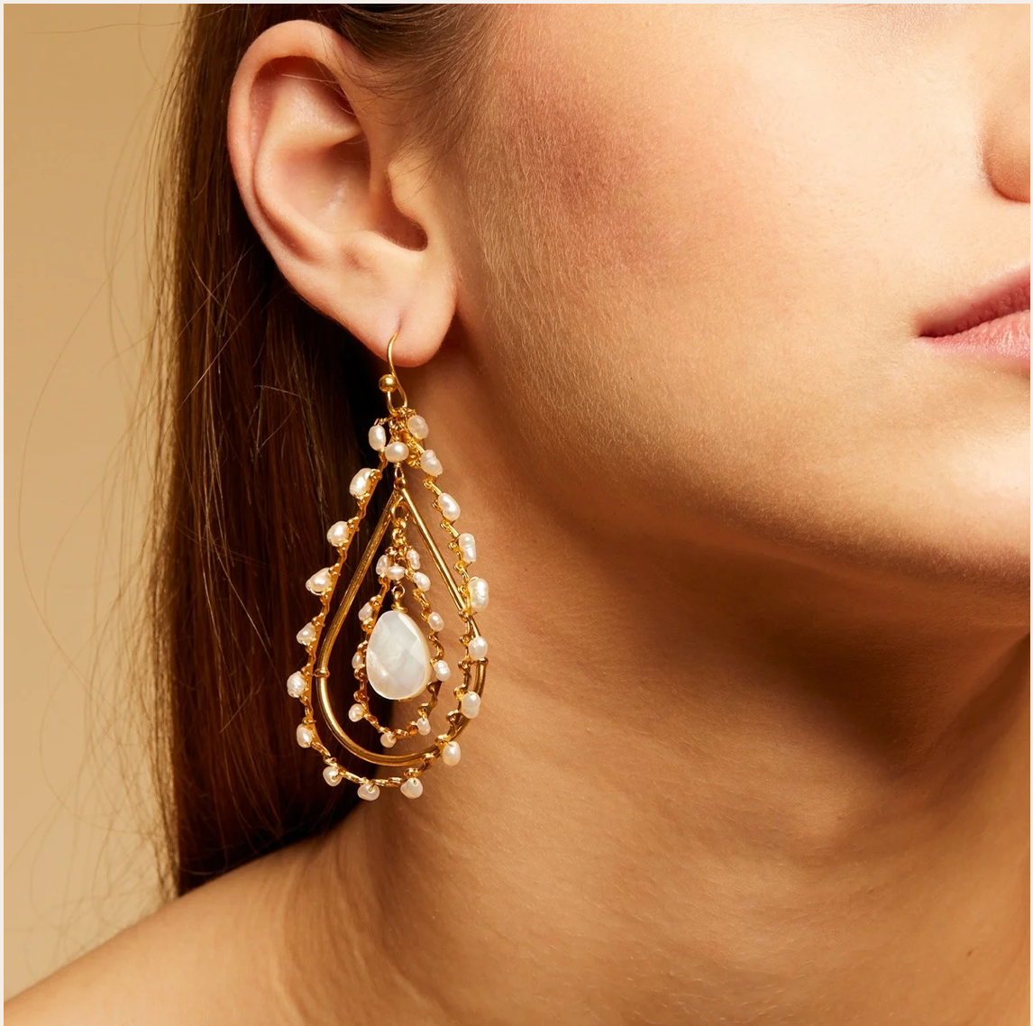 GAS BIJOUX - Boucles d'oreilles ORPHEE grand modèle dorées à l'or fin - Nacre blanche