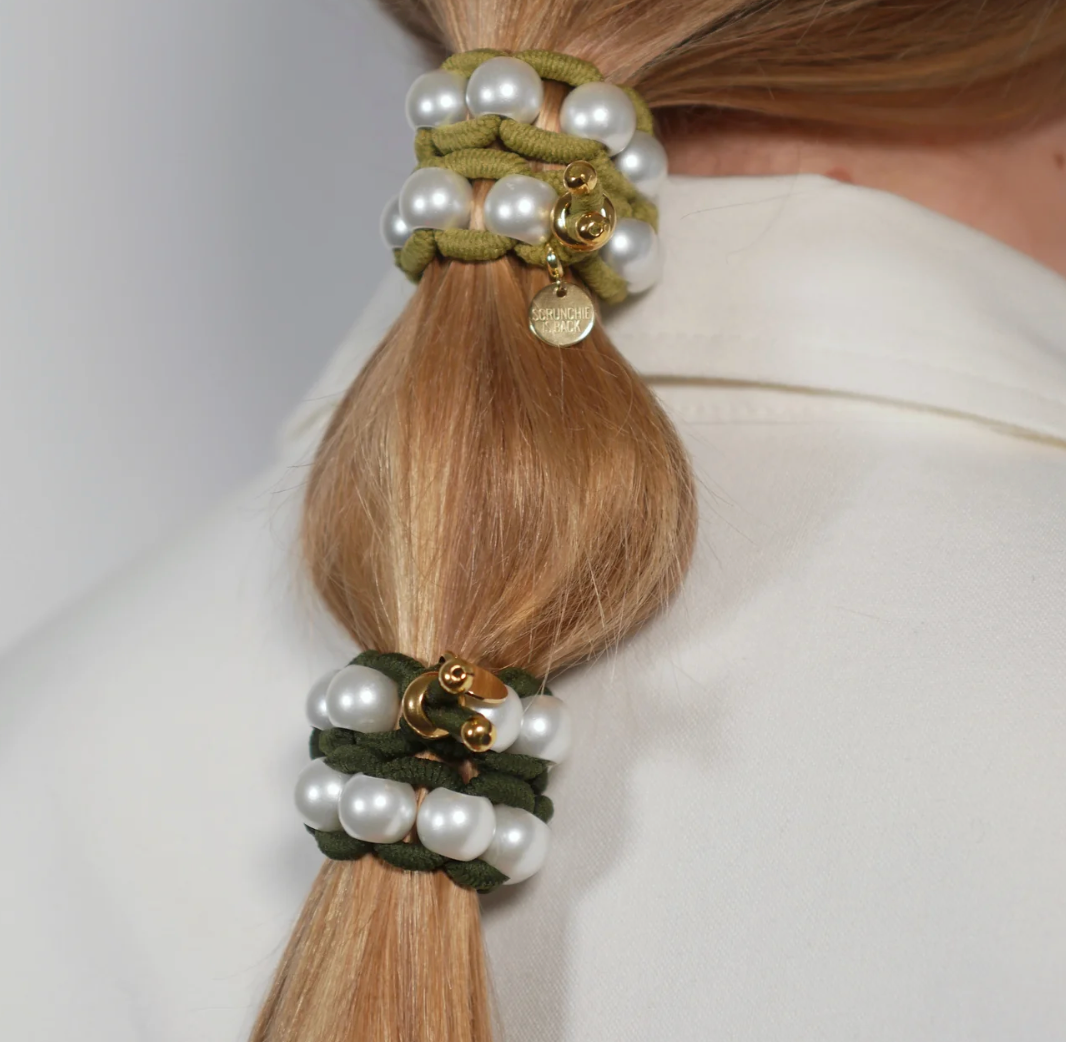 SCRUNTCHIE IS BACK - BICHOU bracelet perles nacrées et élastiques colorés - Chouchou 2 en 1 - Made in France
