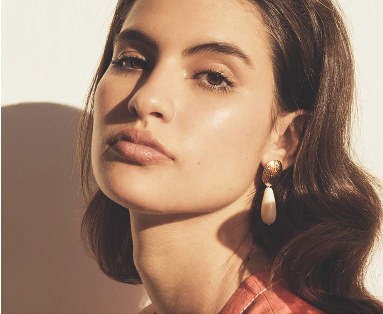 CHIC ALORS - Boucles d'oreilles RIMA résine beige