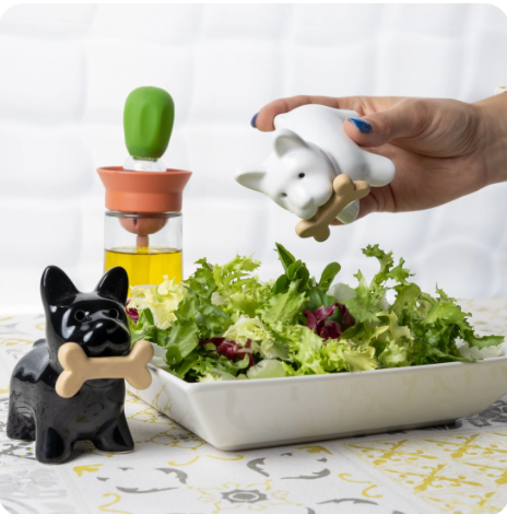 FISURA - Salt & Pepper Dog