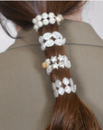 SCRUNCHIE IS BACK - BICHOU bracelet perles nacrées coquillages - Chouchou 2 en 2 - Made in France