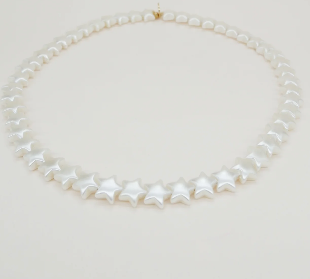 SCRUNCHIE IS BACK - BICHOU collier perles nacrées étoiles - Chouchou 2 en 1 - Made in France