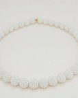 SCRUNCHIE IS BACK - BICHOU collier perles nacrées mûres - Chouchou 2 en 1 - Taille S -Made in France