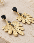 JORGINA - BOUCLES D'OREILLES DORÉES FORME FEUILLES AVEC CABOCHON CRISTAL NOIR