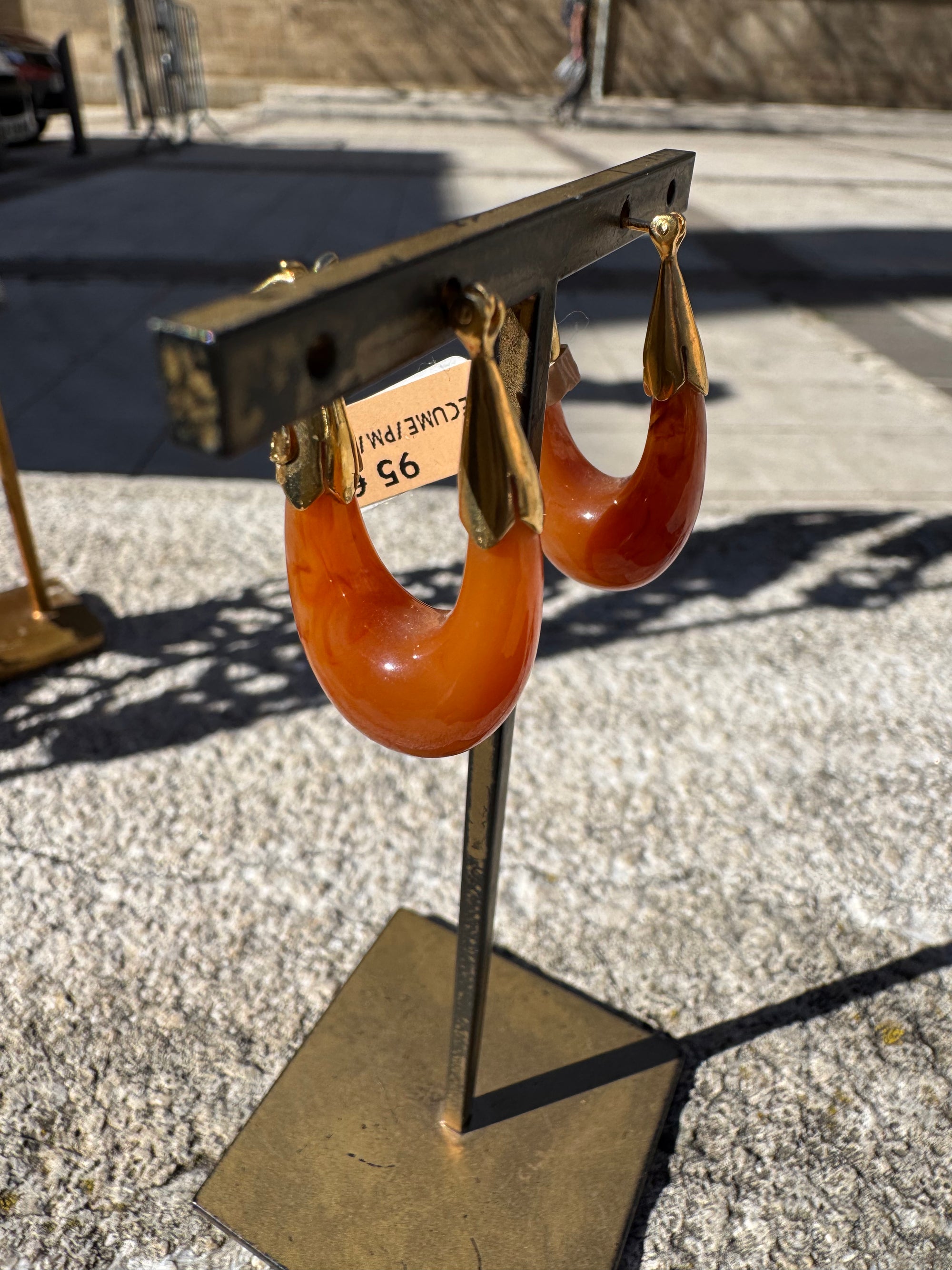 GAS BIJOUX - Boucles d'oreilles ECUME petit modèle acétate dorées - Caramel non opaque