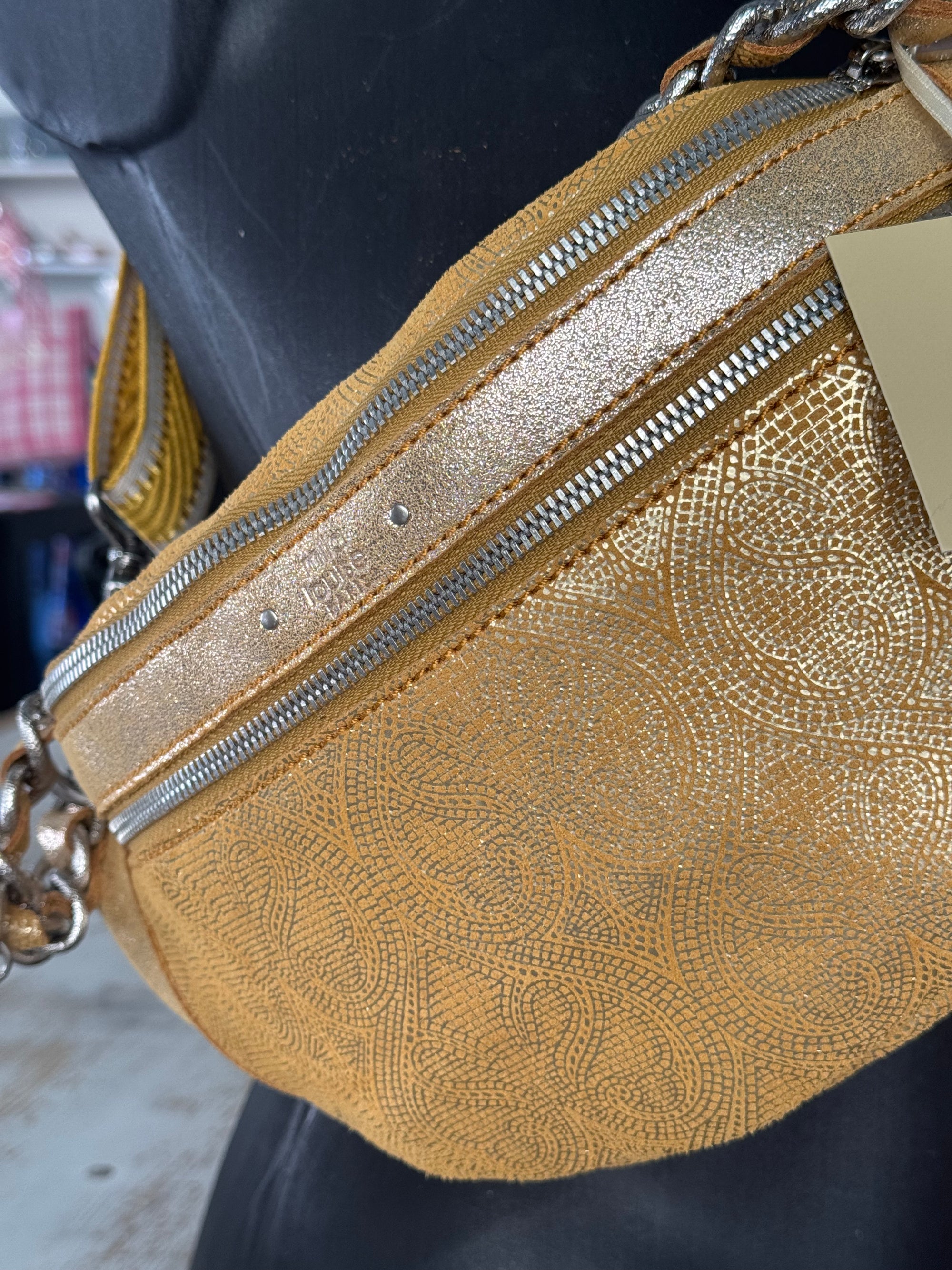 MILA LOUISE - Sac banane PETRA MX - Cuir avec motifs jaune