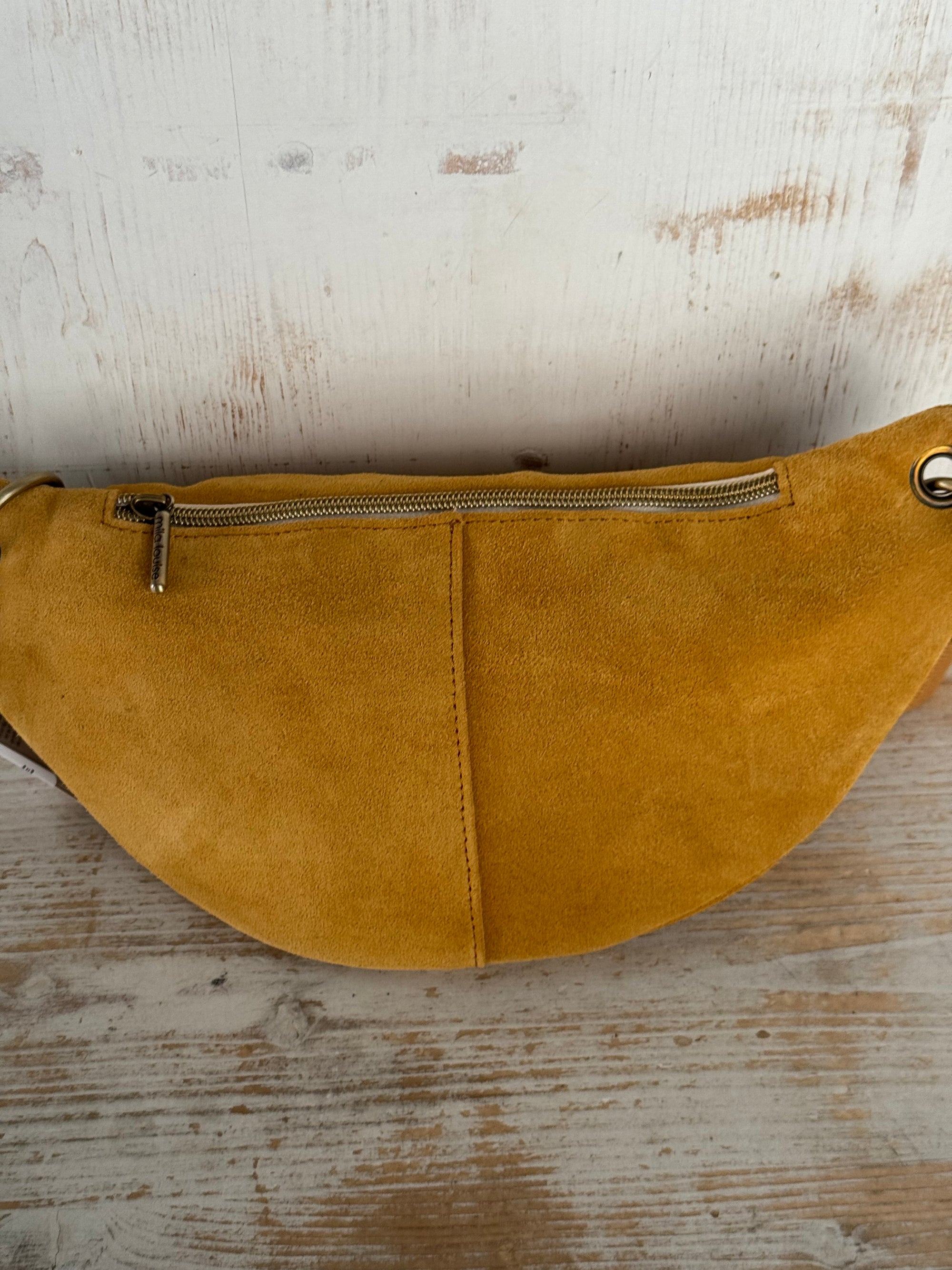 MILA LOUISE - Sac banane PETRA VI - croûte de cuir marron