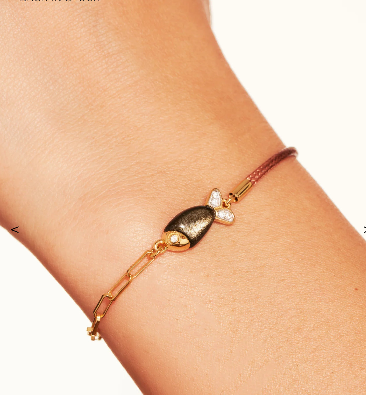 BE MAAD - Bracelet poisson beige/obsidienne dorée