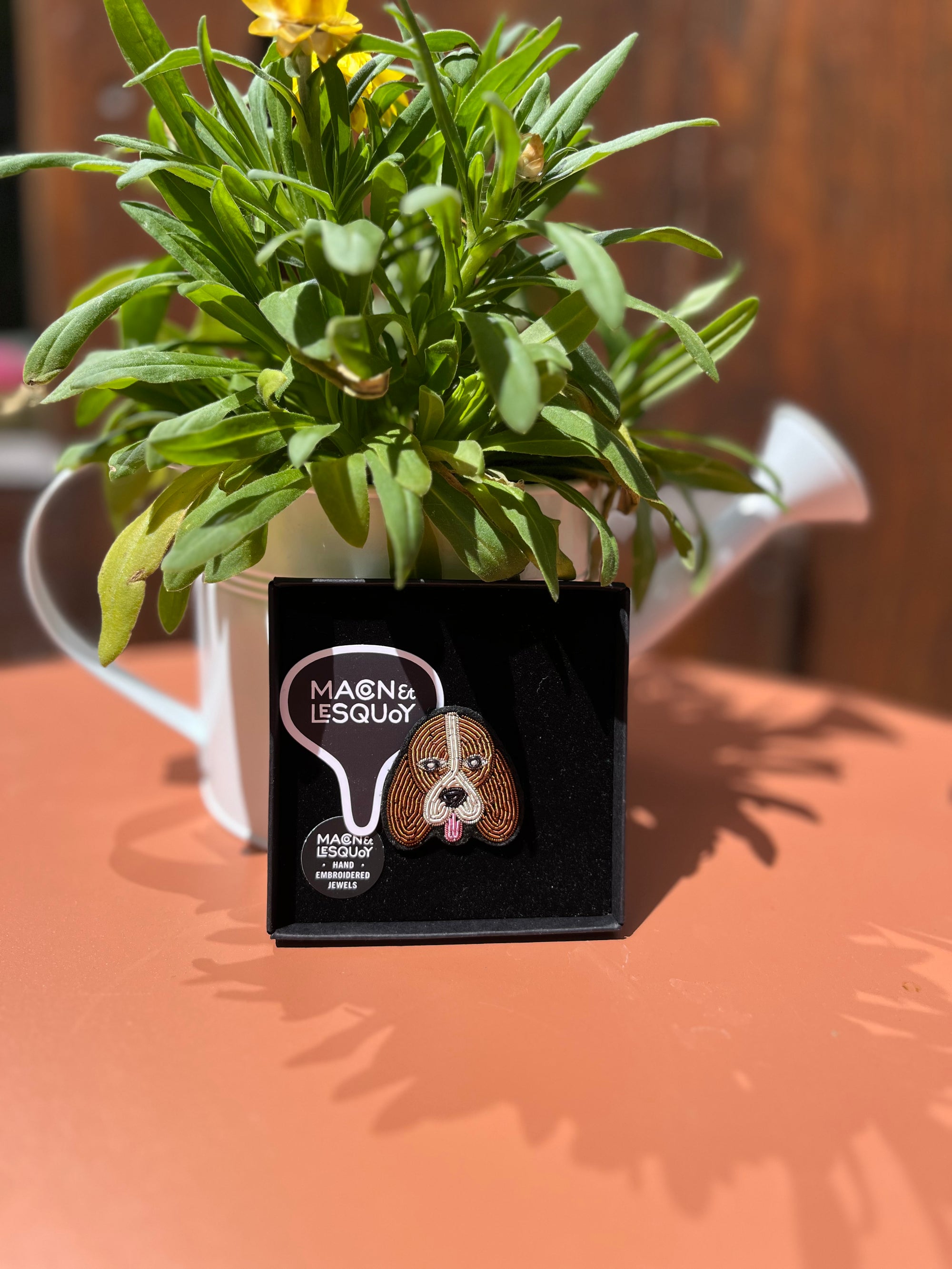 MACON & LESQUOY - Broche Beagle