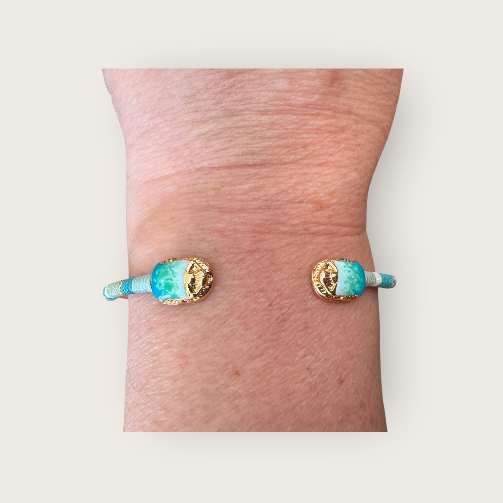 GAS BIJOUX - Bracelet DUALITY petit scaramouche doré à l'or fin- Couleur menthe