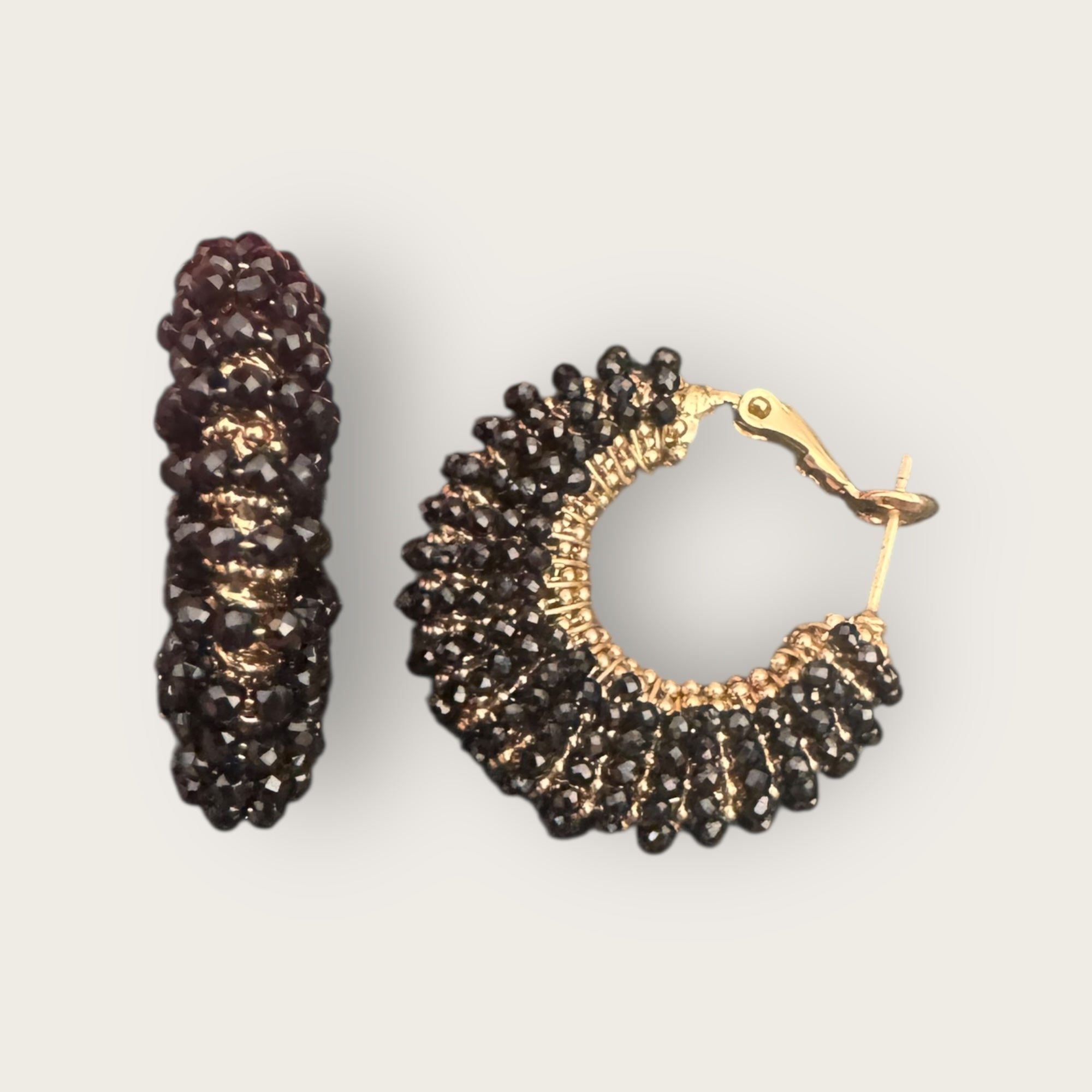 GAS BIJOUX - Boucles d’oreilles IZZIA petit modèle dorées - Noires