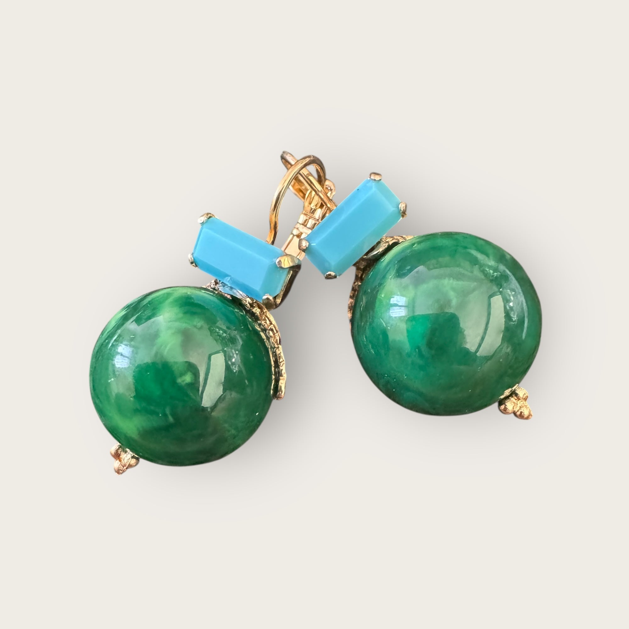 GAS BIJOUX - Boucles d'oreilles DECALCIA dorées à l'or fin - Vert malachite et cristal bleu ciel