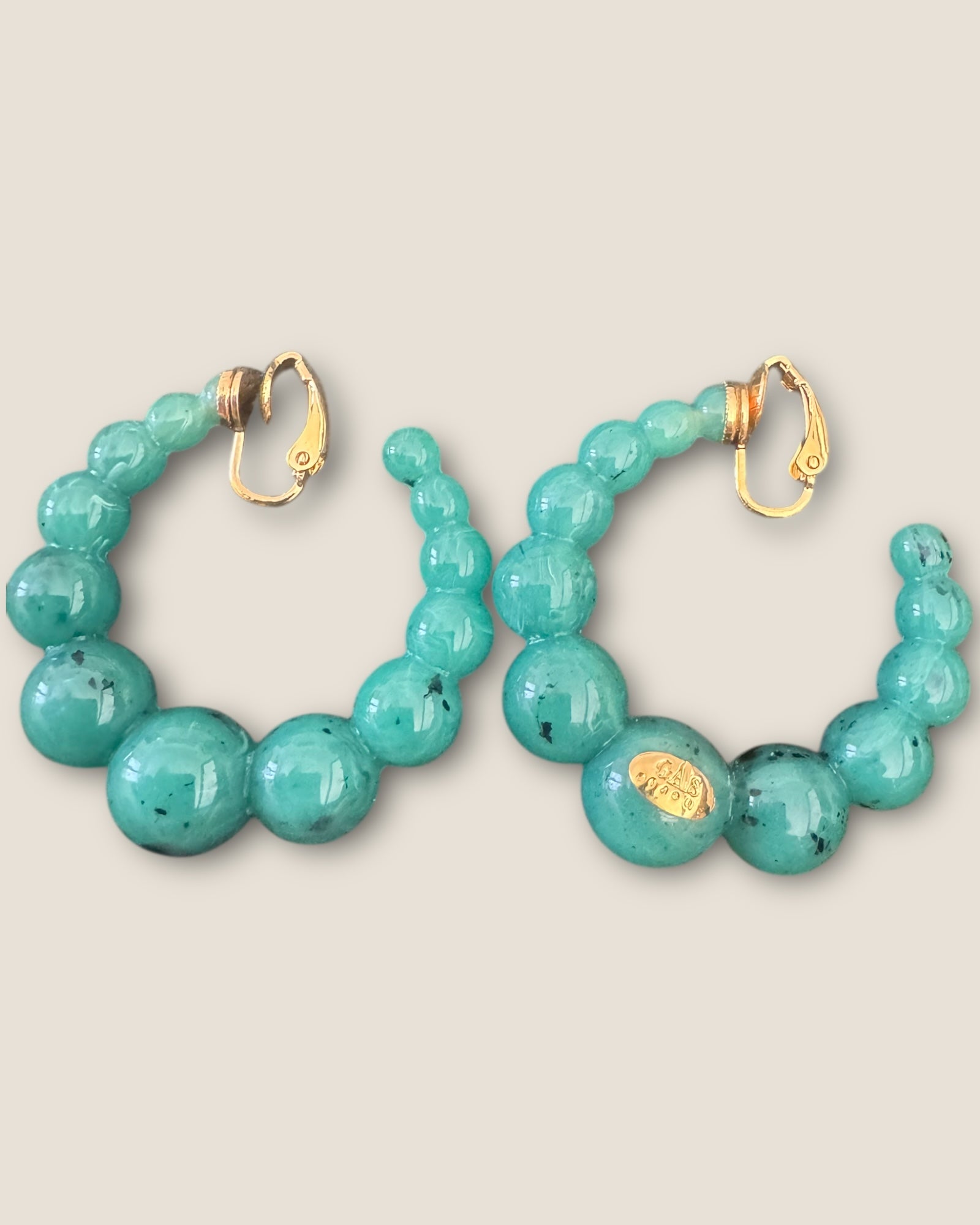 GAS BIJOUX - Boucles d’oreilles créoles ANDY CLIPS petit modèle acétate dorées à l’or fin - Vertes