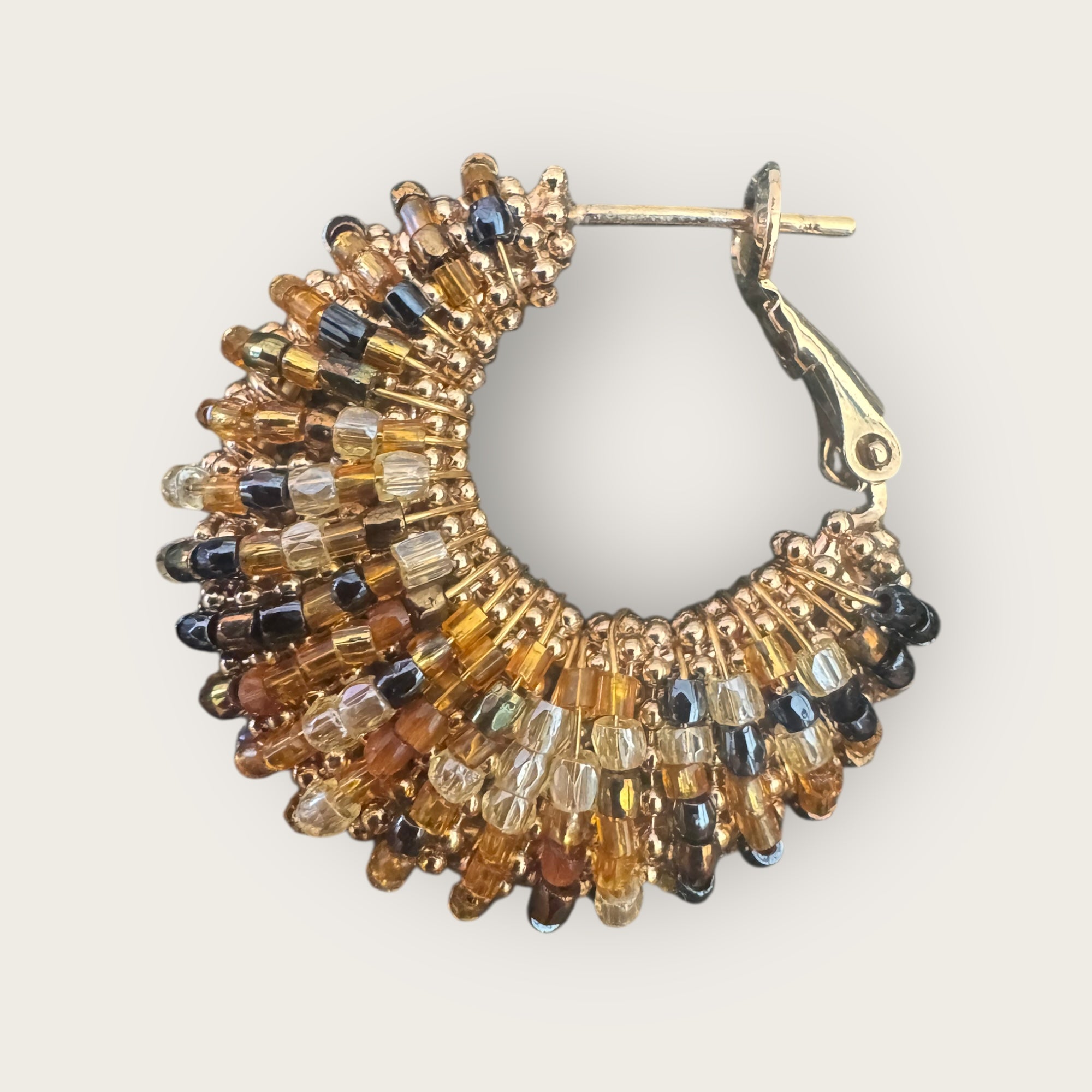 GAS BIJOUX - Boucles d’oreilles IZZIA petit modèle dorées - Mix de marron et gris