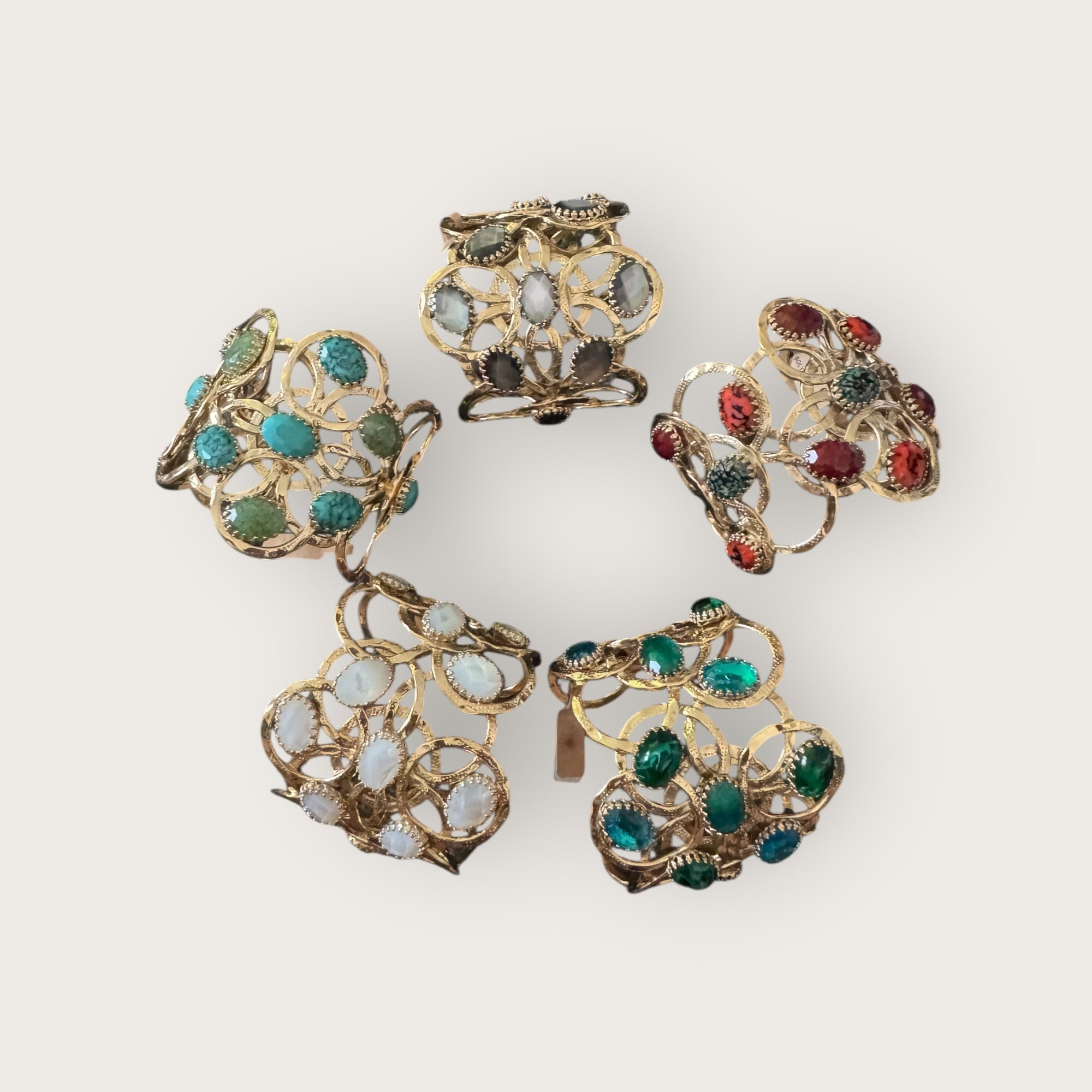 GAS BIJOUX - Manchette OLYMPIE dorée à l'or fin - Cabochons turquoise africaine, turquoise et Amazonite