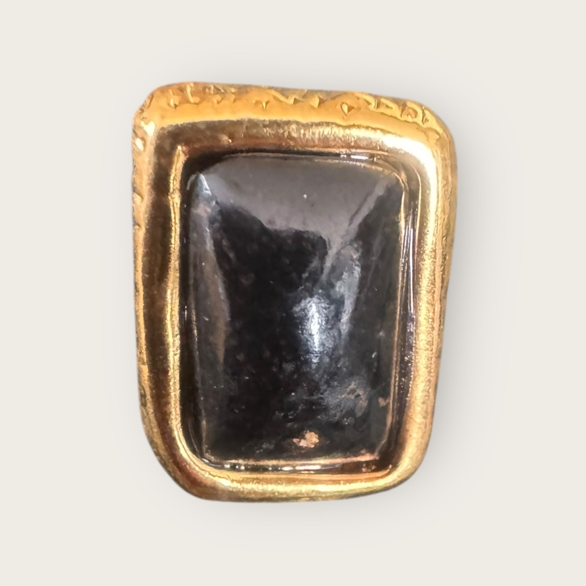 GAS BIJOUX - Boucles d'oreilles puces TOTEM dorées à l'or fin - Onyx