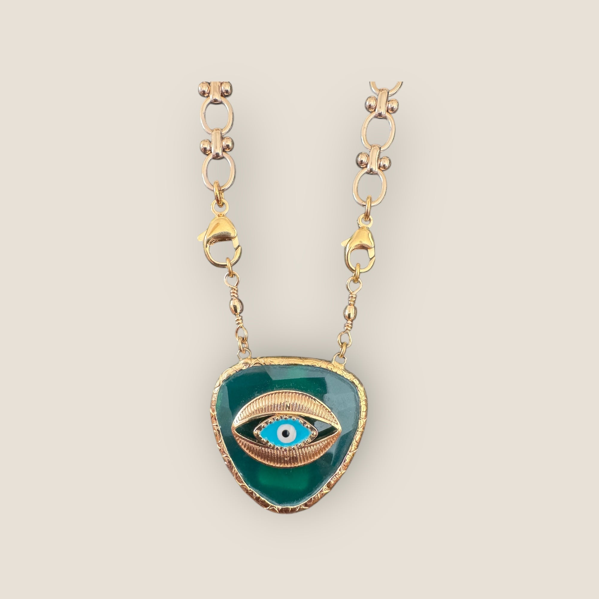 GAS BIJOUX - Collier BILY doré à l’or fin - Cabochon agate verte avec oeil de nazar - RARE