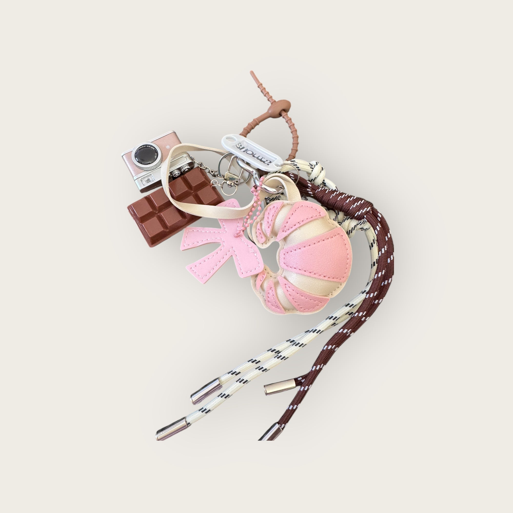 SHOUIA - Croissant et chocolat