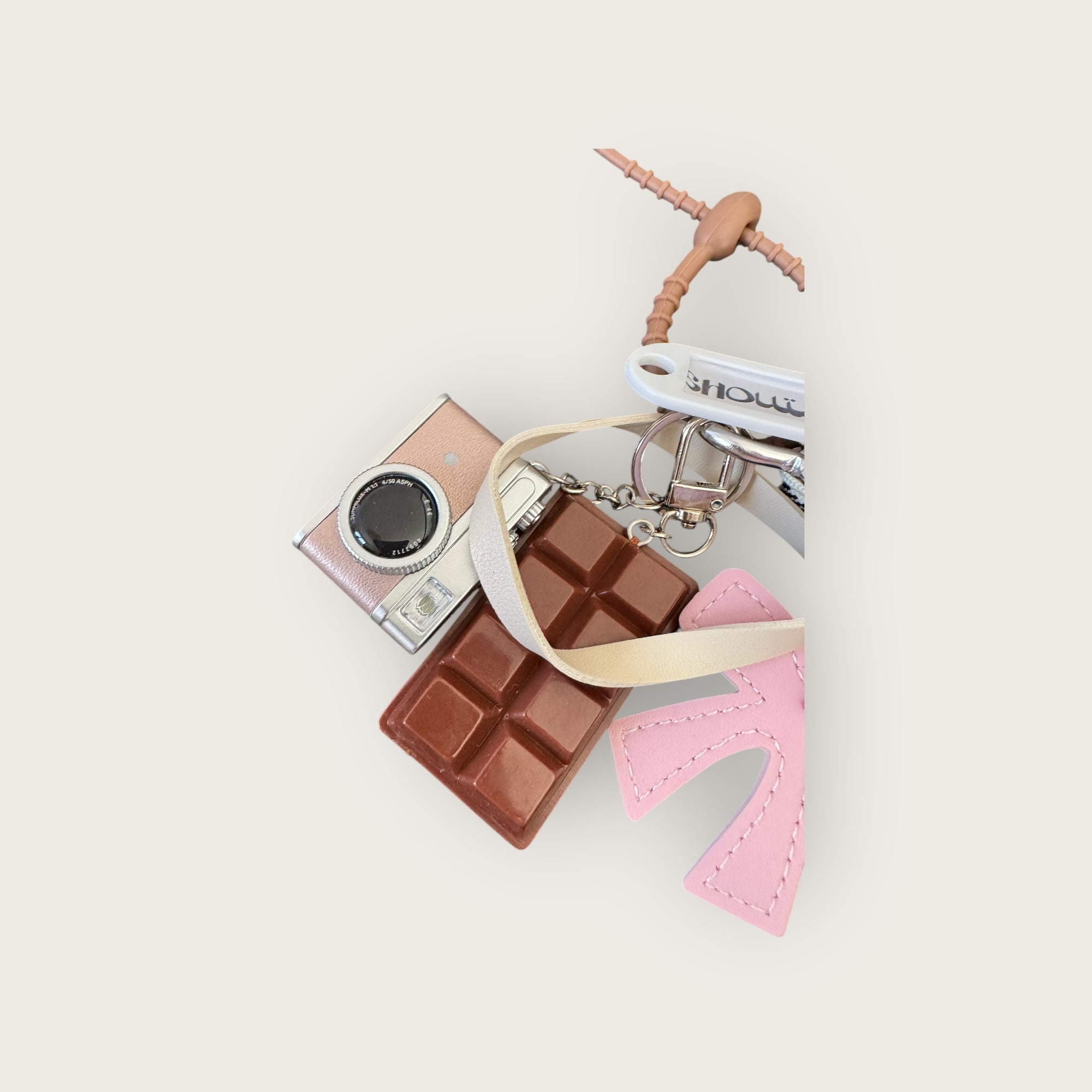 SHOUIA - Croissant et chocolat