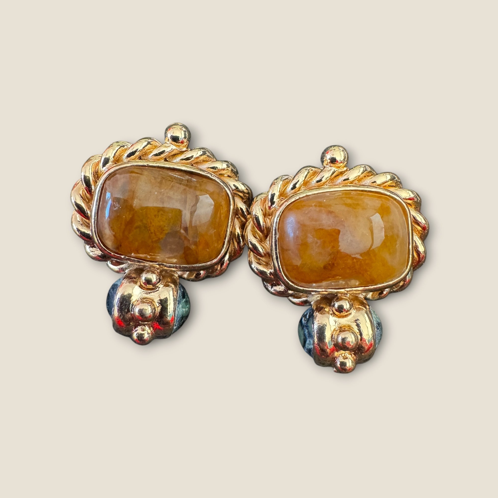 GAS BIJOUX - Boucles d'oreilles AMARANTE cabochons - Agate jaune et Jaspe Kambala