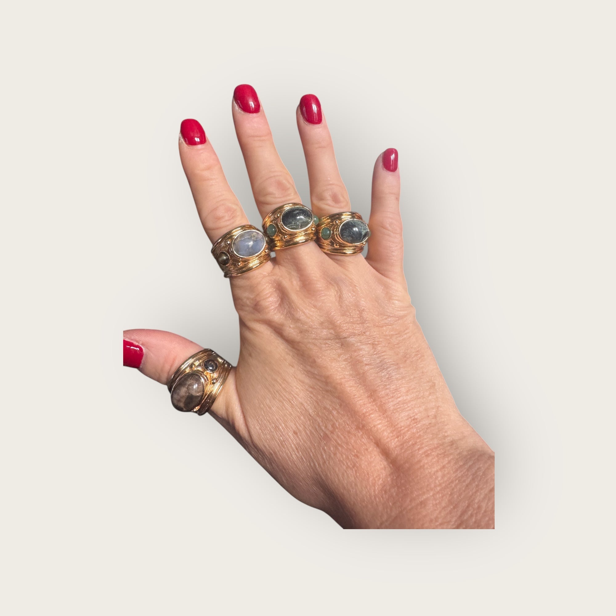 GAS BIJOUX - Bague SIMONE dorée à l'or fin - Calcédoine et Hématite - Taille XL