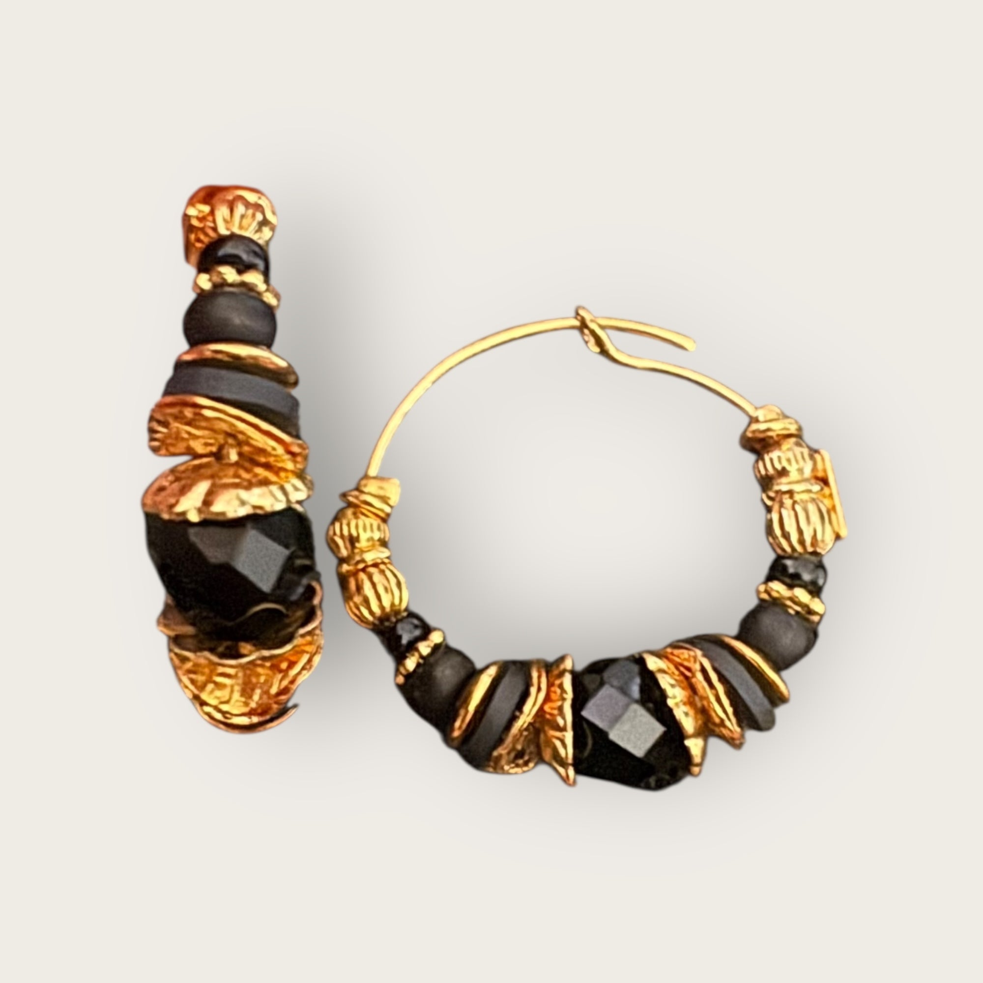 GAS BIJOUX - Boucles d'oreilles créoles ALOHA mini dorées à l'or fin - Onyx