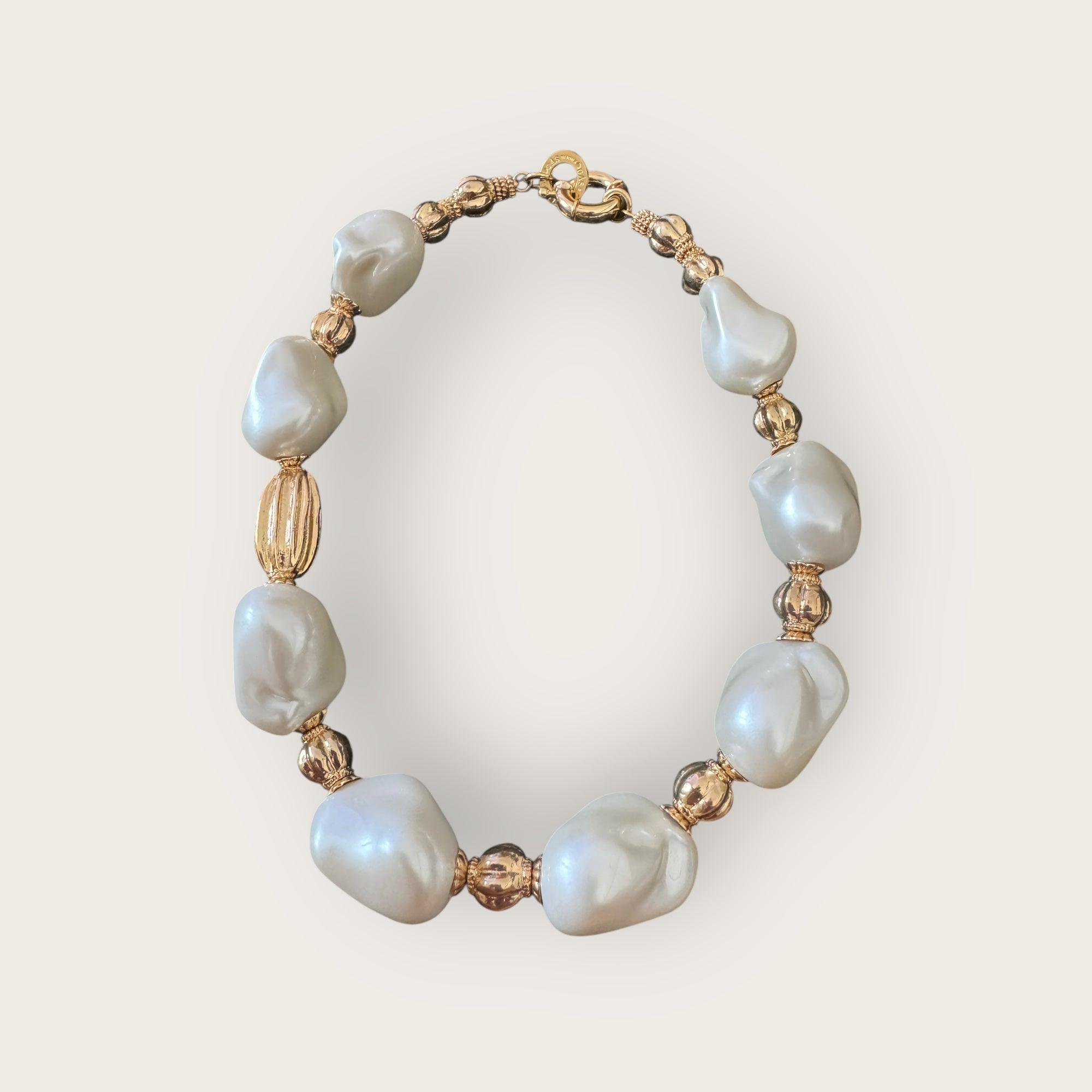 GAS BIJOUX - Collier MIWA doré à l'or fin - Résine nacrée blanche