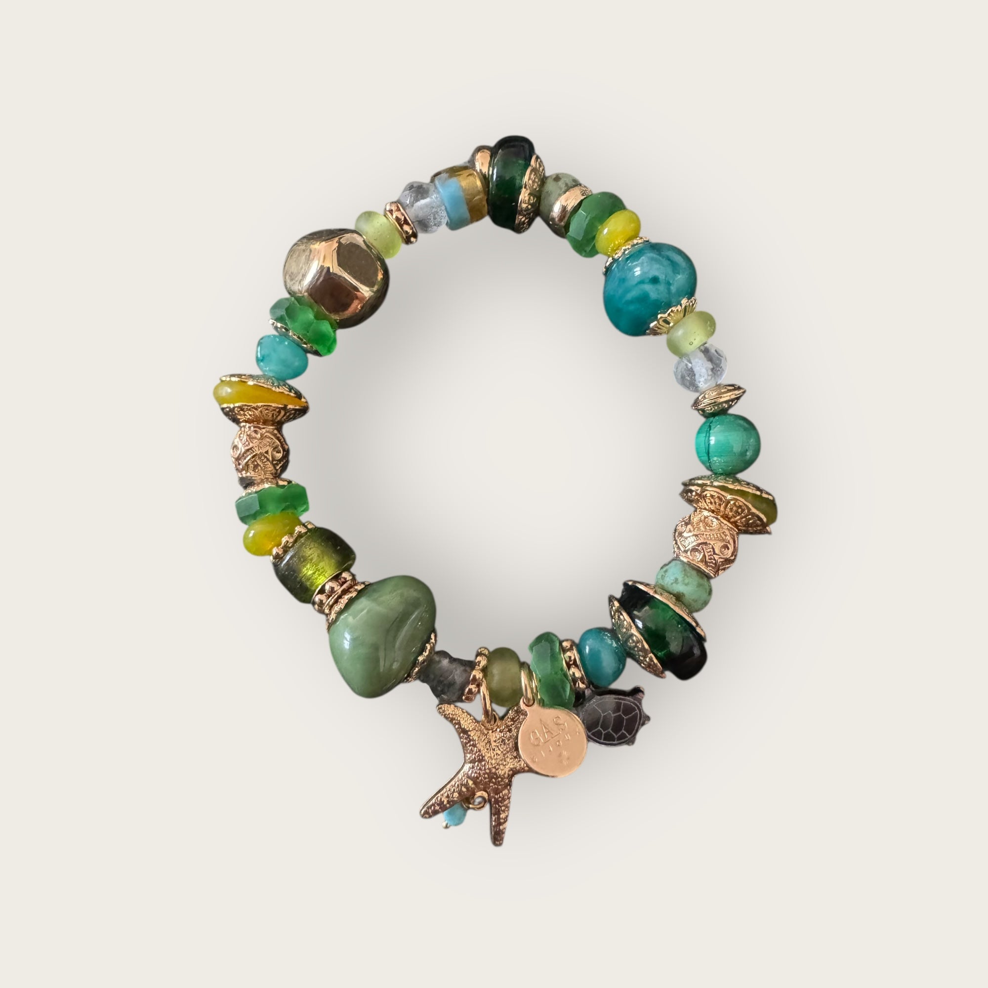 GAS BIJOUX - Bracelet KAMAE COKI doré à l'or fin - Charm's Etoile de mer et tortue en nacre grise