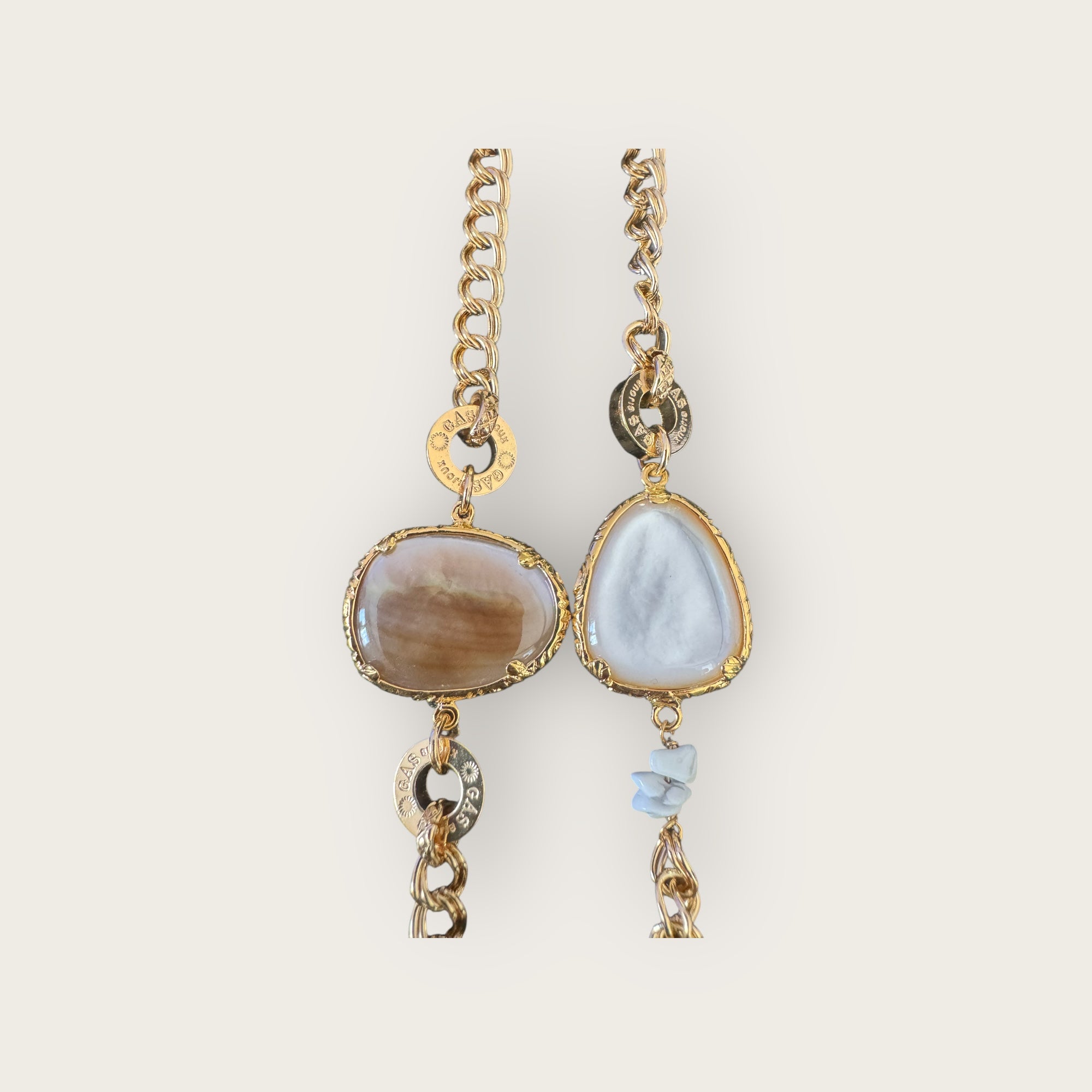 GAS BIJOUX - Sautoir SILENE doré à l'or fin - Nacre blanche et grise