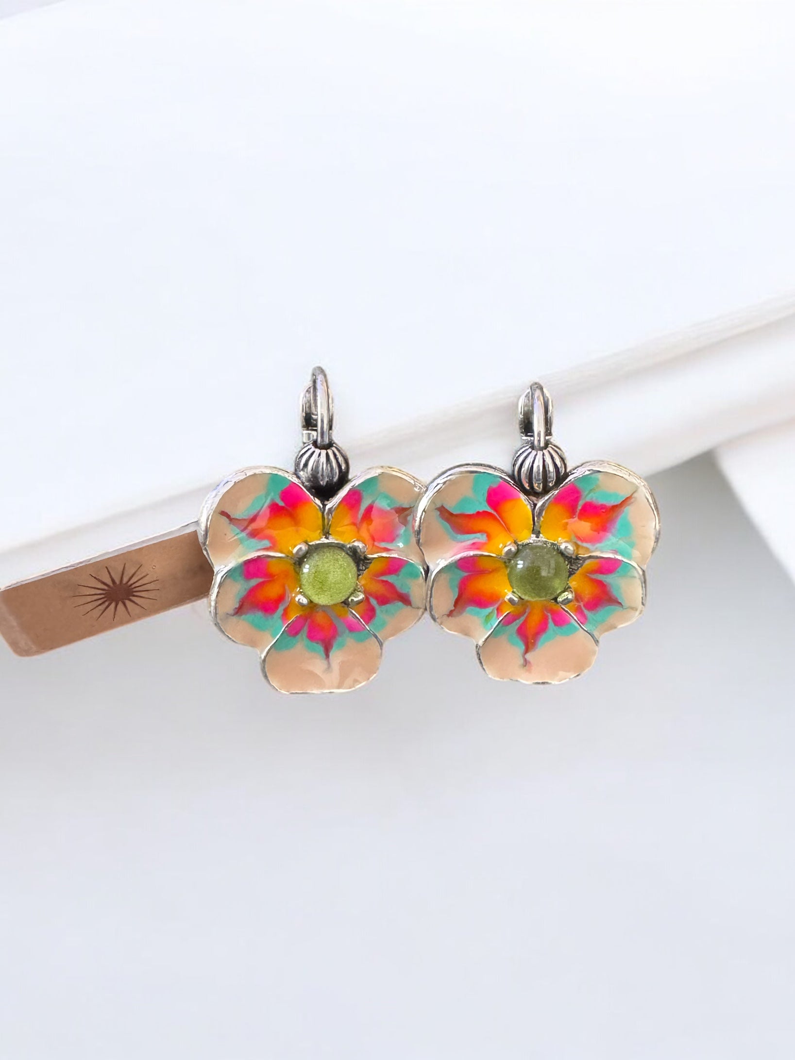 GAS BIJOUX - Boucles d'oreilles pensées dorées à l'or fin