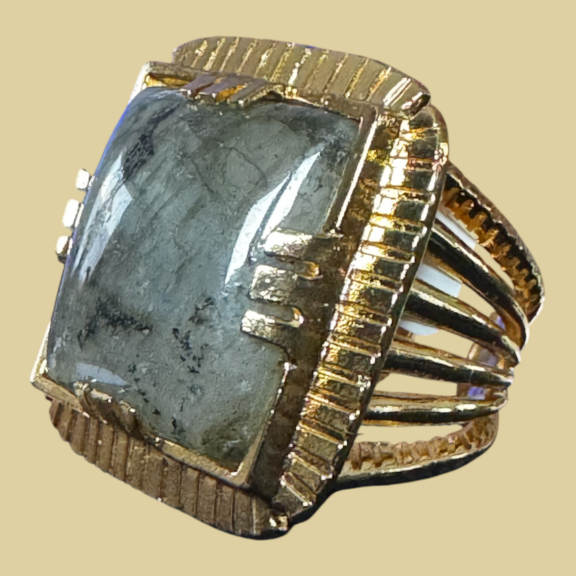 GAS BIJOUX - Bague ARTY chevalière dorée à l'or fin - Labradorite