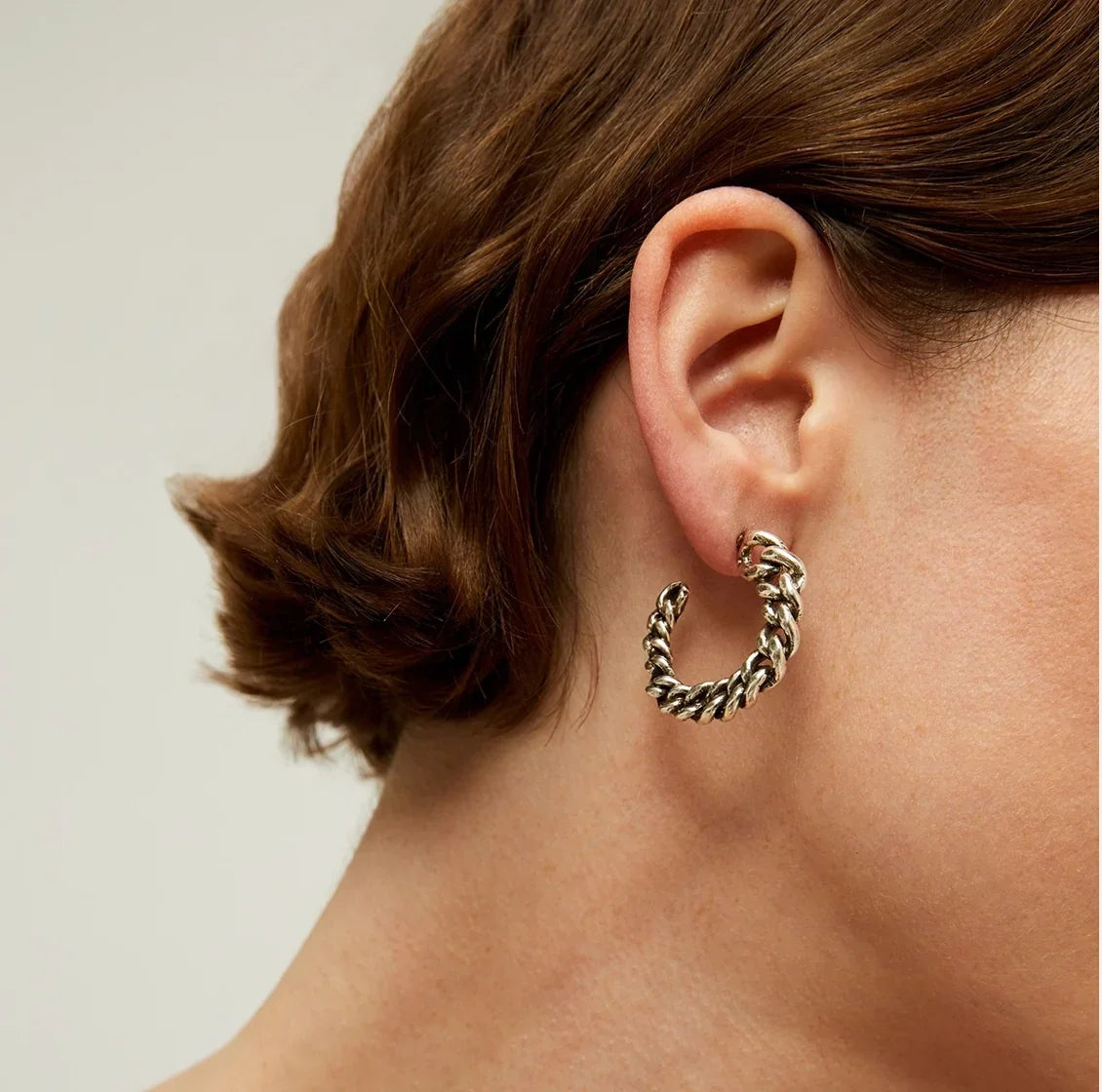 Bijoux en acier inoxydable : pourquoi les choisir et comment les entretenir ?