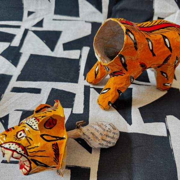 Statuette Tigre Tête Articulée, Papier Mâché, Inde