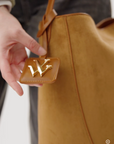 VANASSA WU - Sac hobo oversize HELOISE camel