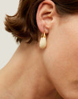 GAS BIJOUX - BOUCLES D’OREILLES ÉCUME PETIT MODÈLE - ACÉTATE BEIGE - MÉTAL DORÉ