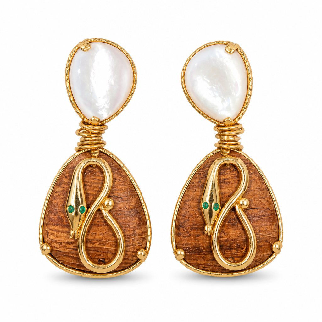 GAS BIJOUX - BOUCLES D'OREILLES SILIA ALYA DORÉES - BOIS - NACRE ET SERPENT