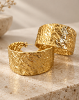 JORGINA - BOUCLES D'OREILLES CRÉOLES DORÉES MARTELÉES