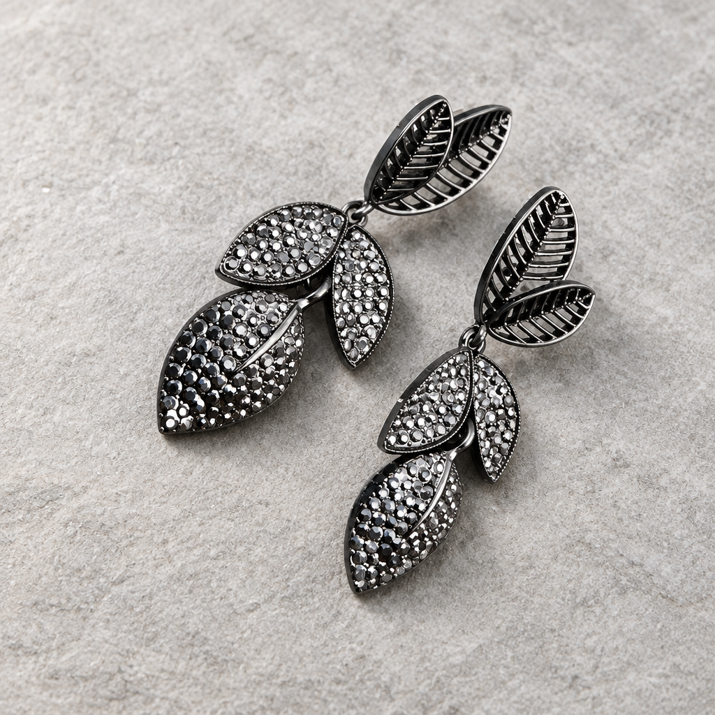 JORGINA - BOUCLES D'OREILLES FEUILLES AVEC CRISTAUX NOIRS