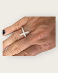 Mademoiselle OUPS - Bague CORPUS CRAZY grande croix émaillée - BLANCHE