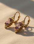 GAS BIJOUX - BOUCLES D'OREILLES SERTI TALISMAN DOREES - AMETHYSTE