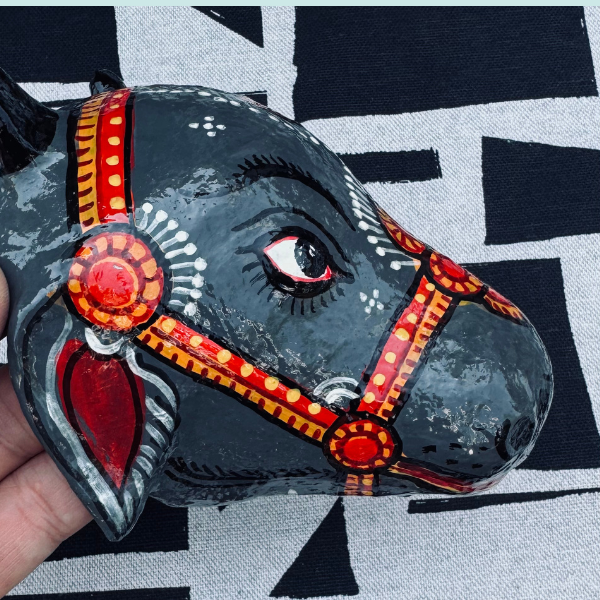 Masque décoration murale Inde vache sacré 