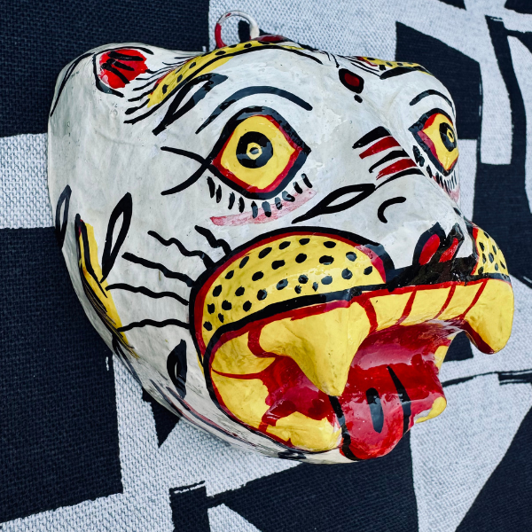 Masque décoration murale Inde tigre blanc 10cm